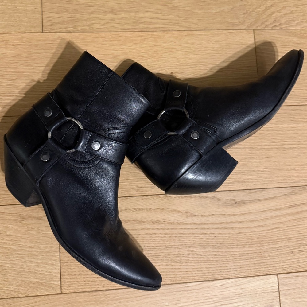 SAINT LAUREN moto boots with buckle, size 39.5
